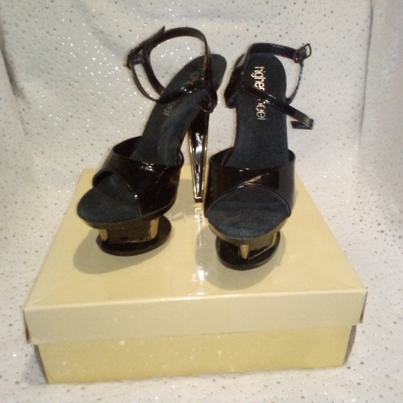 Highest Heels Spectrum-31 Platform Sandals, Black Pewter, 7 M US - Picture 2 of 12